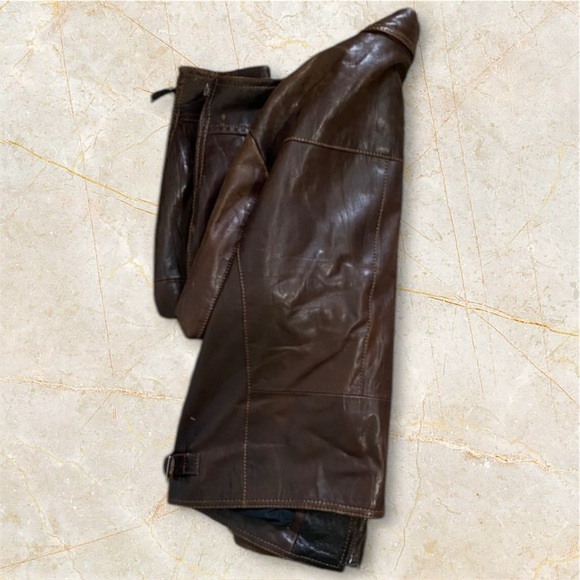 Gimo's Men's Distressed Leather Jacket - Picture 4 of 11